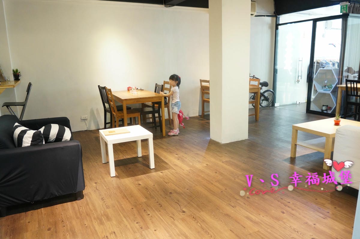 【台北美食】信義區 Felicitas Pâtissérie 甜點專賣 – 純手工打造出 精緻、美麗 的玫瑰花蛋糕,一整個收伏每個少女心 - 第16張圖 【台北美食】信義區 Felicitas Pâtissérie 甜點專賣 – 純手工打造出 精緻、美麗 的玫瑰花蛋糕,一整個收伏每個少女心