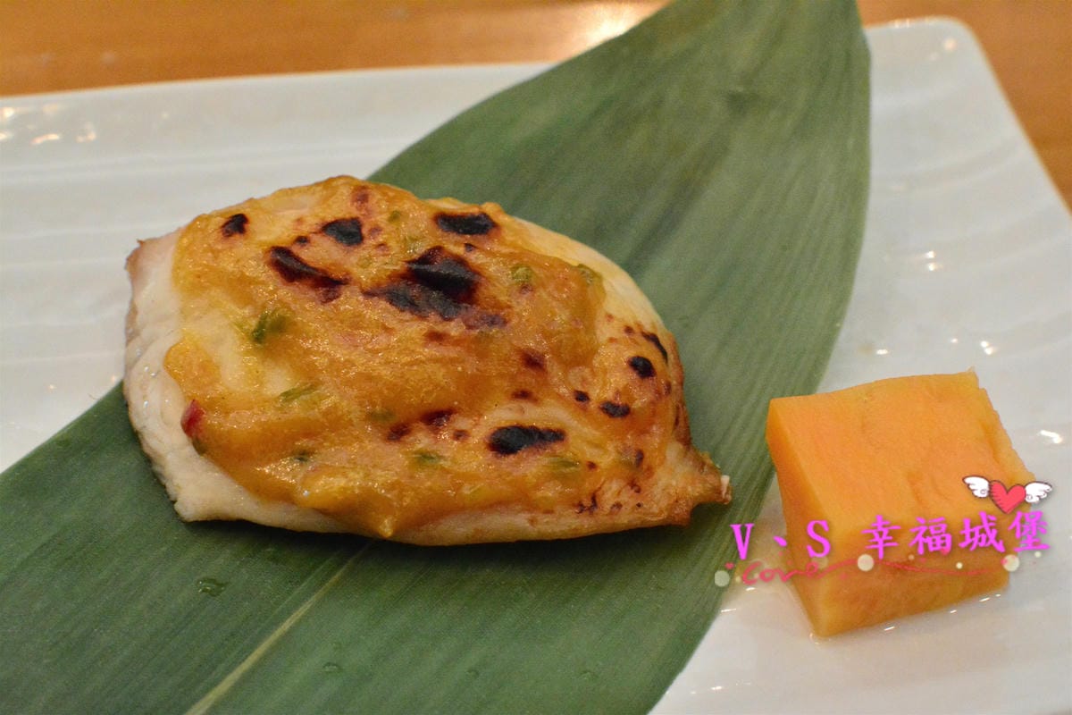 【台北信義區美食】心月懷石料理 低調藏身於大樓裡的日式料理,平價無菜單料理,讓你吃到精緻又驚豔的日本料理 - 第14張圖 【台北信義區美食】心月懷石料理 低調藏身於大樓裡的日式料理,平價無菜單料理,讓你吃到精緻又驚豔的日本料理