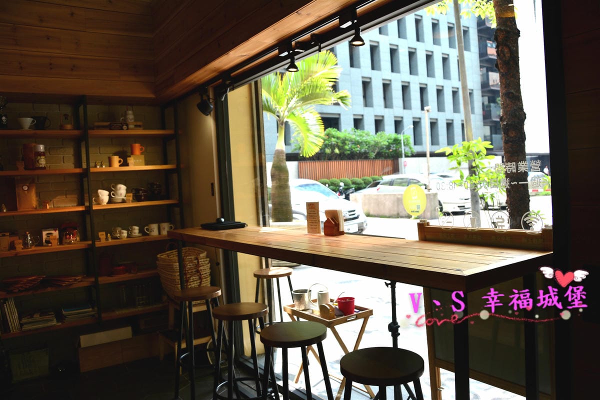 【國父紀念館早午餐】Moi café 用心料理的早午餐,舒適悠閒讓人不想離開的環境,讓我一天活力滿分 - 第3張圖 【國父紀念館早午餐】Moi café 用心料理的早午餐,舒適悠閒讓人不想離開的環境,讓我一天活力滿分