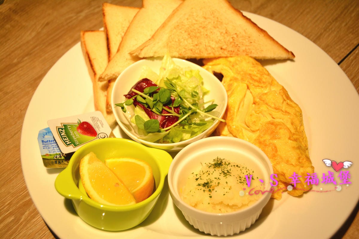 【國父紀念館早午餐】Moi café 用心料理的早午餐,舒適悠閒讓人不想離開的環境,讓我一天活力滿分 - 第10張圖 【國父紀念館早午餐】Moi café 用心料理的早午餐,舒適悠閒讓人不想離開的環境,讓我一天活力滿分