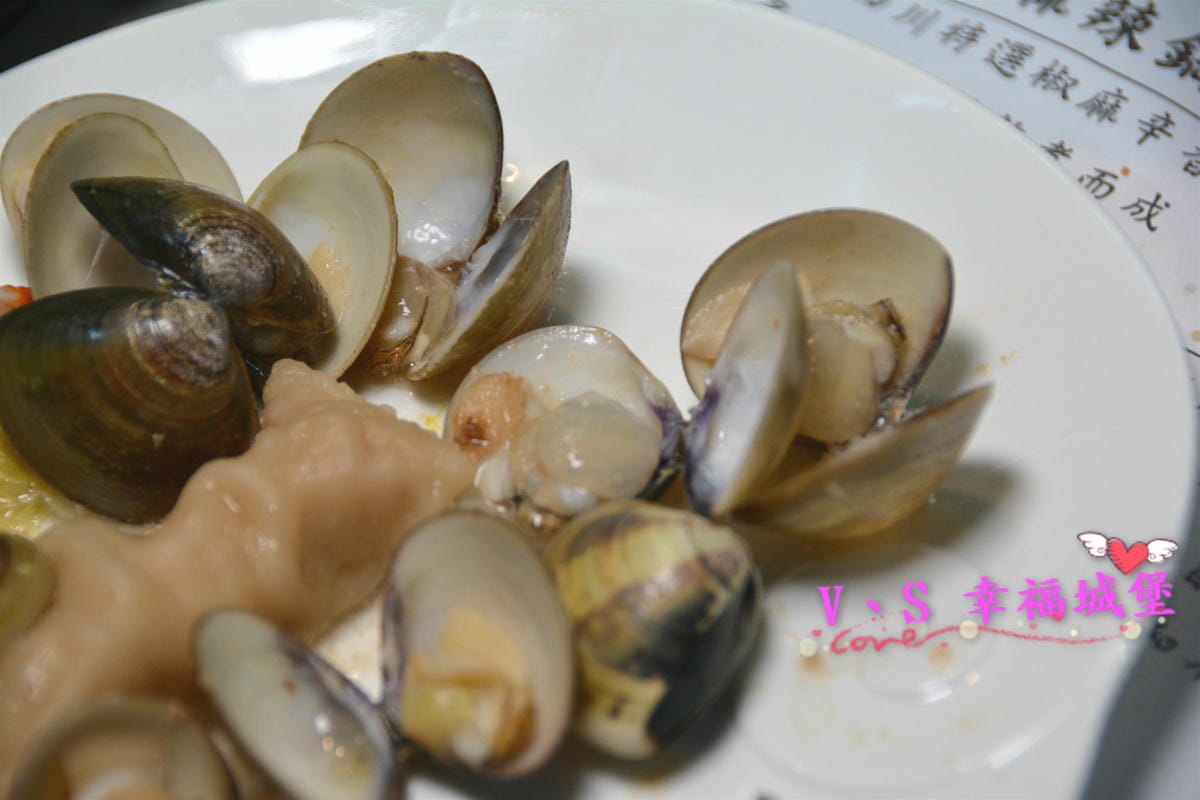 【內湖美食】大直捷運站 金極鮮火鍋 單點式吃到飽,豐富火鍋食材、炸物、冰品任君挑選,就是要給你最棒的口感,獨立包廂,親民價格,讓你花少少、吃飽飽 - 第44張圖 【內湖美食】大直捷運站 金極鮮火鍋 單點式吃到飽,豐富火鍋食材、炸物、冰品任君挑選,就是要給你最棒的口感,獨立包廂,親民價格,讓你花少少、吃飽飽