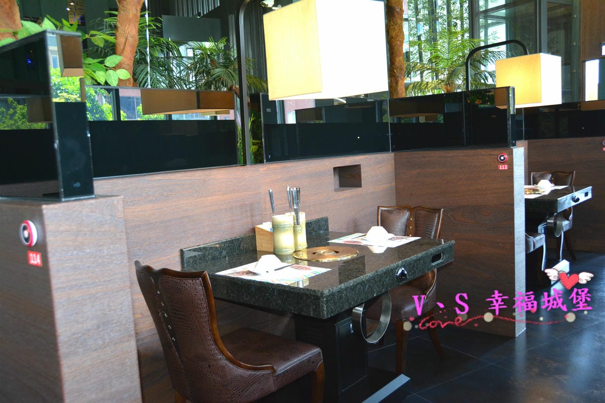 【內湖美食】大直捷運站 金極鮮火鍋 單點式吃到飽,豐富火鍋食材、炸物、冰品任君挑選,就是要給你最棒的口感,獨立包廂,親民價格,讓你花少少、吃飽飽 - 第9張圖 【內湖美食】大直捷運站 金極鮮火鍋 單點式吃到飽,豐富火鍋食材、炸物、冰品任君挑選,就是要給你最棒的口感,獨立包廂,親民價格,讓你花少少、吃飽飽