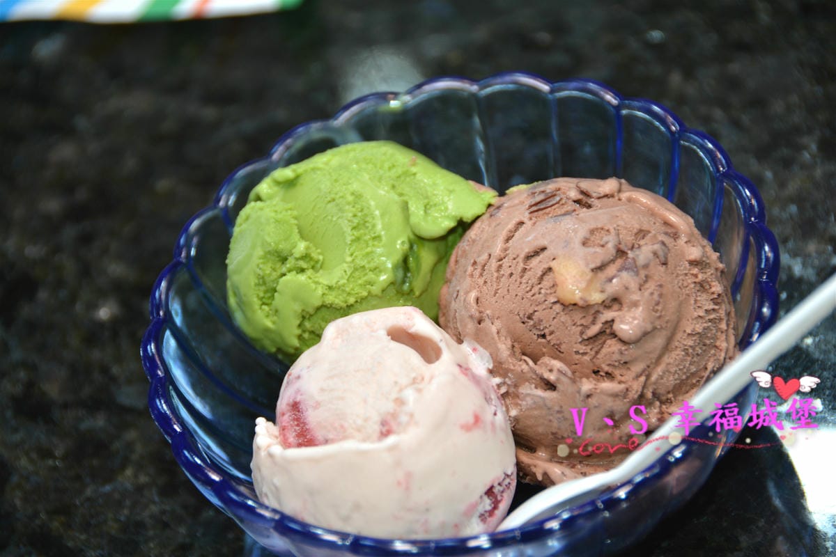 【內湖美食】大直捷運站 金極鮮火鍋 單點式吃到飽,豐富火鍋食材、炸物、冰品任君挑選,就是要給你最棒的口感,獨立包廂,親民價格,讓你花少少、吃飽飽 - 第51張圖 【內湖美食】大直捷運站 金極鮮火鍋 單點式吃到飽,豐富火鍋食材、炸物、冰品任君挑選,就是要給你最棒的口感,獨立包廂,親民價格,讓你花少少、吃飽飽