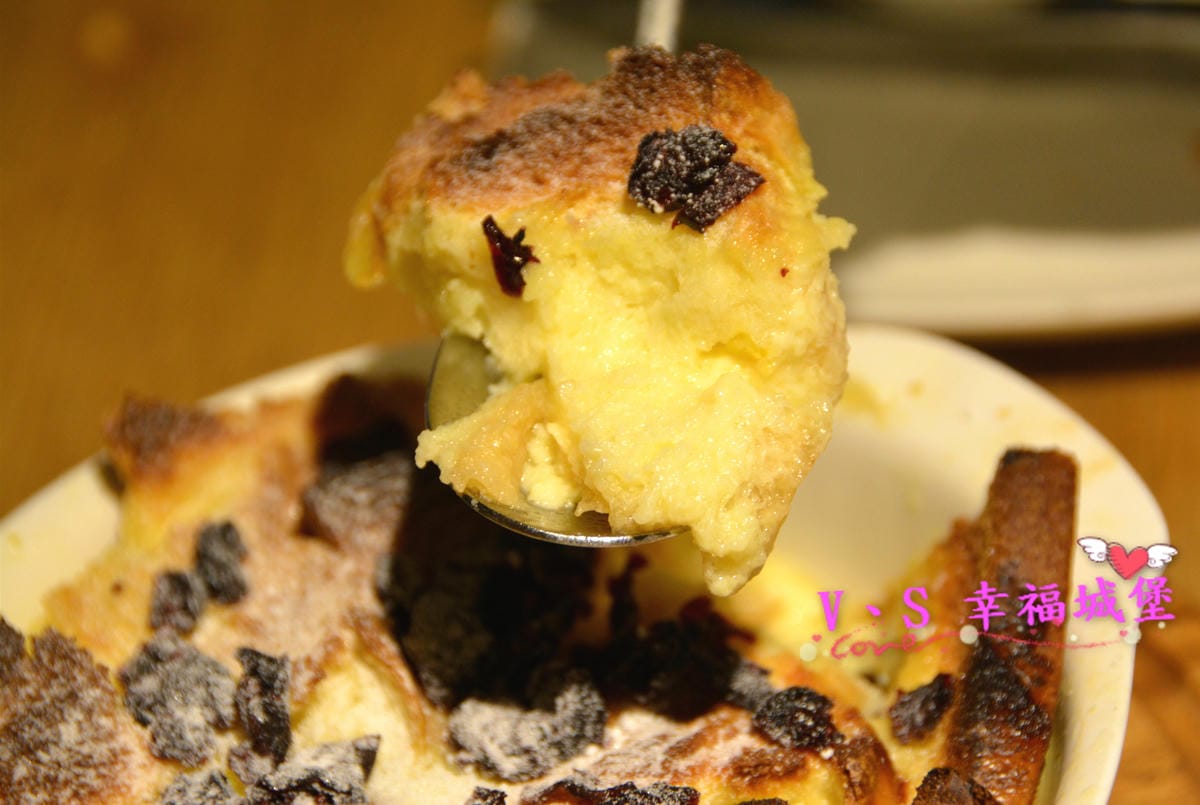 【台北大安區美食】忠孝敦化站 Imp Cafe 有著大螢幕可看球賽的運動餐廳,悠閒環境更是姐妹聚會的好地方 ! - 第31張圖 【台北大安區美食】忠孝敦化站 Imp Cafe 有著大螢幕可看球賽的運動餐廳,悠閒環境更是姐妹聚會的好地方 !