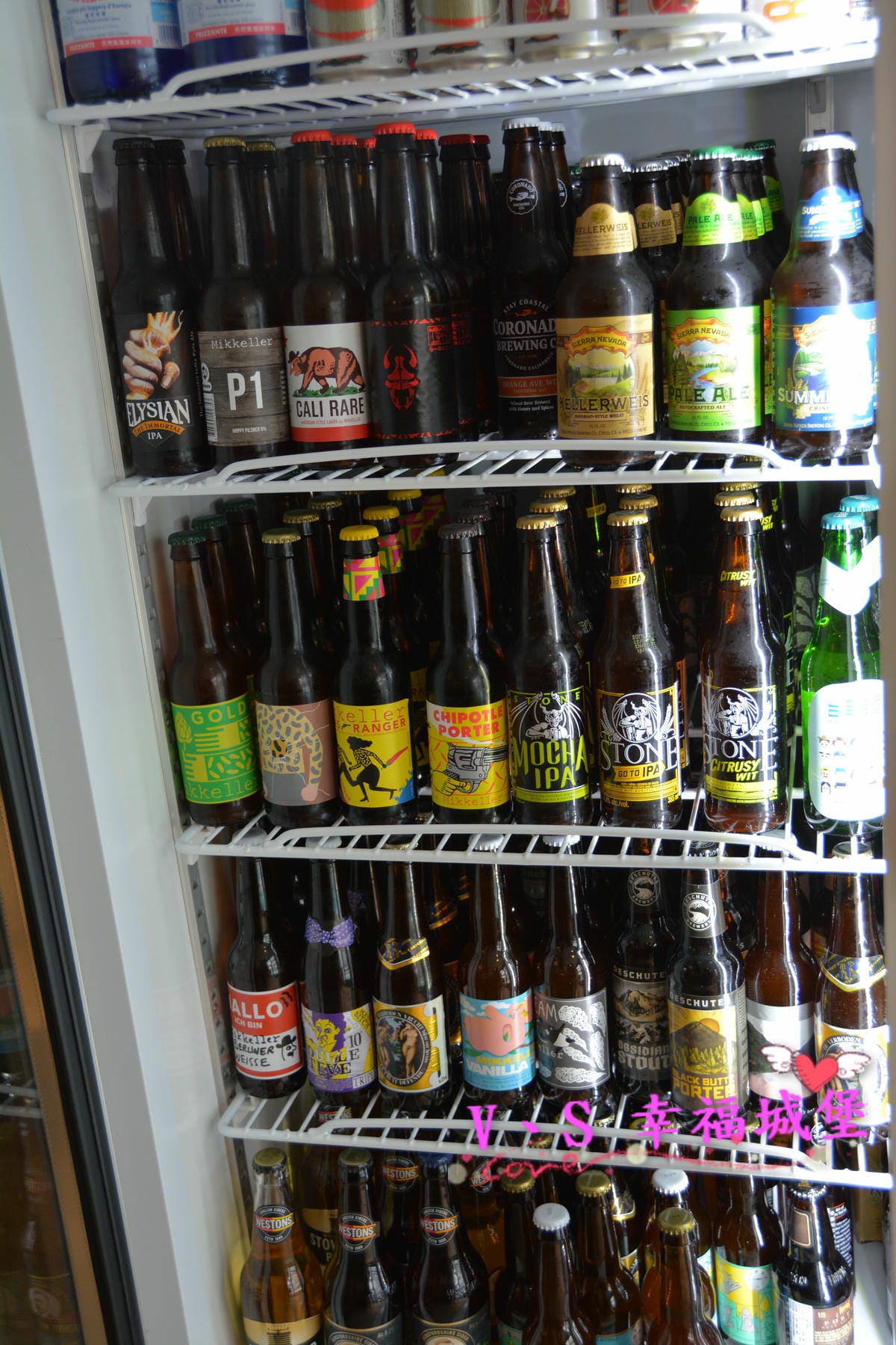 【台北大安區美食】忠孝敦化站 Imp Cafe 有著大螢幕可看球賽的運動餐廳,悠閒環境更是姐妹聚會的好地方 ! - 第13張圖 【台北大安區美食】忠孝敦化站 Imp Cafe 有著大螢幕可看球賽的運動餐廳,悠閒環境更是姐妹聚會的好地方 !