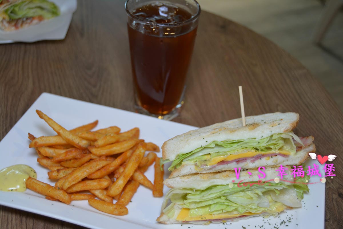 (已歇業)【土城早午餐】新北土城 豐滿咖啡早午餐(豐滿延吉店) – 隱藏巷弄中鄉村歐式風格,提供你享受悠閒自在的用餐時光,豐富營養的早午餐、咖啡下午茶,讓你一天活力滿滿(已歇業) - 第32張圖 (已歇業)【土城早午餐】新北土城 豐滿咖啡早午餐(豐滿延吉店