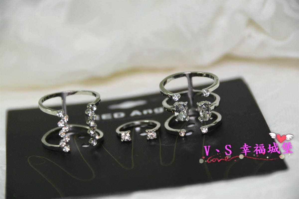 【飾品分享】平價百元飾品穿搭 RED Angel NT100,小資女的最愛,歐美手環、耳環、項鍊 給你 ” 幾霸摳 ” 超高CP值又獨一無二的飾品 (文末抽獎喔 !) - 第26張圖 【飾品分享】平價百元飾品穿搭 RED Angel NT100,小資女的最愛,歐美手環、耳環、項鍊 給你 ” 幾霸摳 ” 超高CP值又獨一無二的飾品 (文末抽獎喔 !)