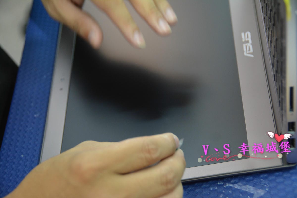 【筆電包膜分享】公館手機包膜 研膜工業 專業細心包膜,讓我的筆電多了一份低調奢華美,不再擔心髒汙、刮痕上筆電身 - 第41張圖 【筆電包膜分享】公館手機包膜 研膜工業 專業細心包膜,讓我的筆電多了一份低調奢華美,不再擔心髒汙、刮痕上筆電身