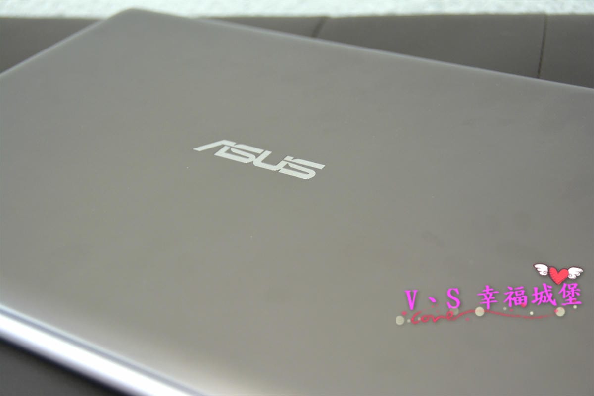 【筆電包膜分享】公館手機包膜 研膜工業 專業細心包膜,讓我的筆電多了一份低調奢華美,不再擔心髒汙、刮痕上筆電身 - 第13張圖 【筆電包膜分享】公館手機包膜 研膜工業 專業細心包膜,讓我的筆電多了一份低調奢華美,不再擔心髒汙、刮痕上筆電身