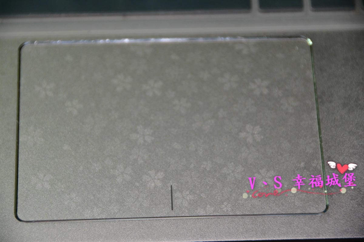 【筆電包膜分享】公館手機包膜 研膜工業 專業細心包膜,讓我的筆電多了一份低調奢華美,不再擔心髒汙、刮痕上筆電身 - 第48張圖 【筆電包膜分享】公館手機包膜 研膜工業 專業細心包膜,讓我的筆電多了一份低調奢華美,不再擔心髒汙、刮痕上筆電身