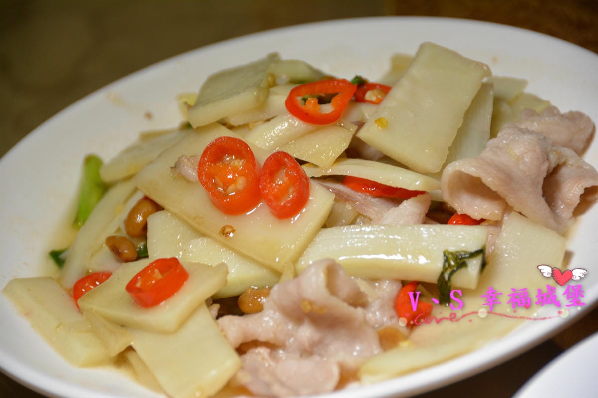 【台北美食】長安東路熱炒 鮮納肚長安店 多種豐富現炒精緻菜餚,好吃又便宜,跟三五好友吃飯喝酒,盡情聊天到凌晨五點都不怕,真是夜貓子的深夜食堂 - 第20張圖 【台北美食】長安東路熱炒 鮮納肚長安店 多種豐富現炒精緻菜餚,好吃又便宜,跟三五好友吃飯喝酒,盡情聊天到凌晨五點都不怕,真是夜貓子的深夜食堂