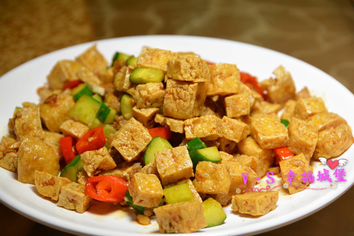 【台北美食】長安東路熱炒 鮮納肚長安店 多種豐富現炒精緻菜餚,好吃又便宜,跟三五好友吃飯喝酒,盡情聊天到凌晨五點都不怕,真是夜貓子的深夜食堂 - 第38張圖 【台北美食】長安東路熱炒 鮮納肚長安店 多種豐富現炒精緻菜餚,好吃又便宜,跟三五好友吃飯喝酒,盡情聊天到凌晨五點都不怕,真是夜貓子的深夜食堂