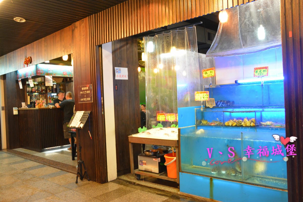 【台北美食】長安東路熱炒 鮮納肚長安店 多種豐富現炒精緻菜餚,好吃又便宜,跟三五好友吃飯喝酒,盡情聊天到凌晨五點都不怕,真是夜貓子的深夜食堂 - 第2張圖 【台北美食】長安東路熱炒 鮮納肚長安店 多種豐富現炒精緻菜餚,好吃又便宜,跟三五好友吃飯喝酒,盡情聊天到凌晨五點都不怕,真是夜貓子的深夜食堂