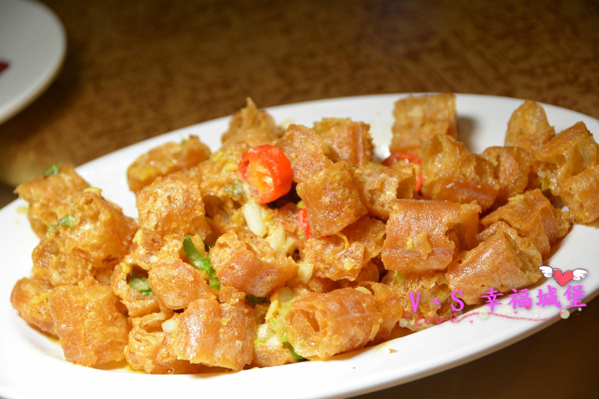 【台北美食】長安東路熱炒 鮮納肚長安店 多種豐富現炒精緻菜餚,好吃又便宜,跟三五好友吃飯喝酒,盡情聊天到凌晨五點都不怕,真是夜貓子的深夜食堂 - 第43張圖 【台北美食】長安東路熱炒 鮮納肚長安店 多種豐富現炒精緻菜餚,好吃又便宜,跟三五好友吃飯喝酒,盡情聊天到凌晨五點都不怕,真是夜貓子的深夜食堂