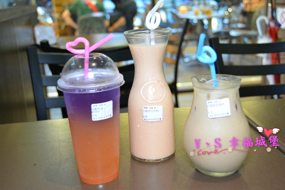 【新北美食】新莊銅板美食 莫札特咖啡早午餐&西點小舖 平價大份量的餐點、自製好吃的甜點、隱藏版菜單,是個喝咖啡、吃早午餐的好地方