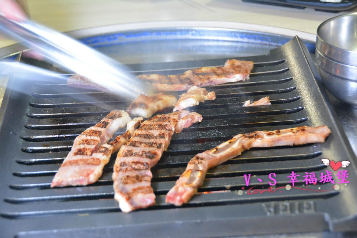 【台北美食】國父紀念館燒肉 燒桶子韓風立燒 讓你動口不 【台北美食】國父紀念館燒肉 燒桶子韓風立燒 讓你動口不