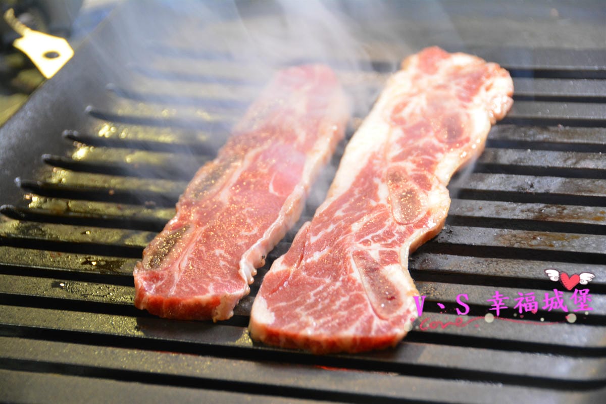 【台北美食】國父紀念館燒肉 燒桶子韓風立燒 讓你動口不