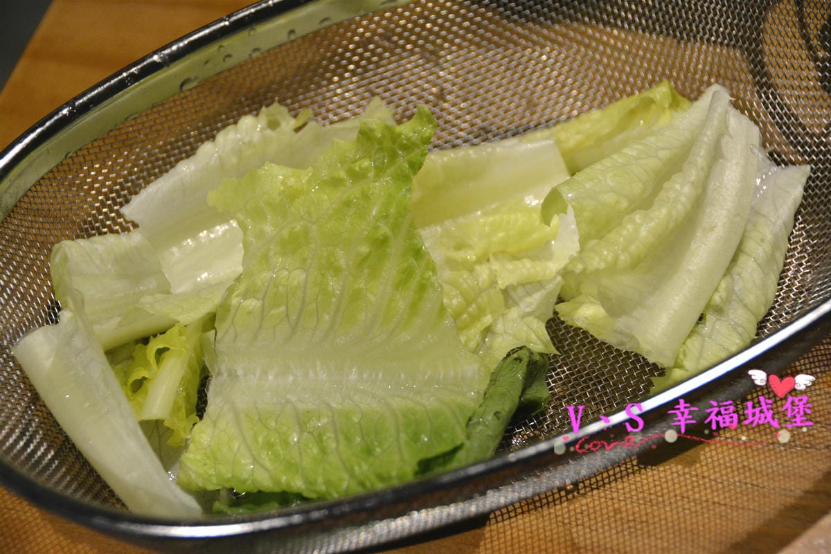 【新北美食】MANNA 만나 韓式烤肉專門店 美魔女韓國老闆娘,韓式烤肉、超棒海鮮湯麵,不用到韓國在板橋就可以吃到道地韓式料理 - 第20張圖 【新北美食】MANNA 만나 韓式烤肉專門店 美魔女韓國老闆娘,韓式烤肉、超棒海鮮湯麵,不用到韓國在板橋就可以吃到道地韓式料理