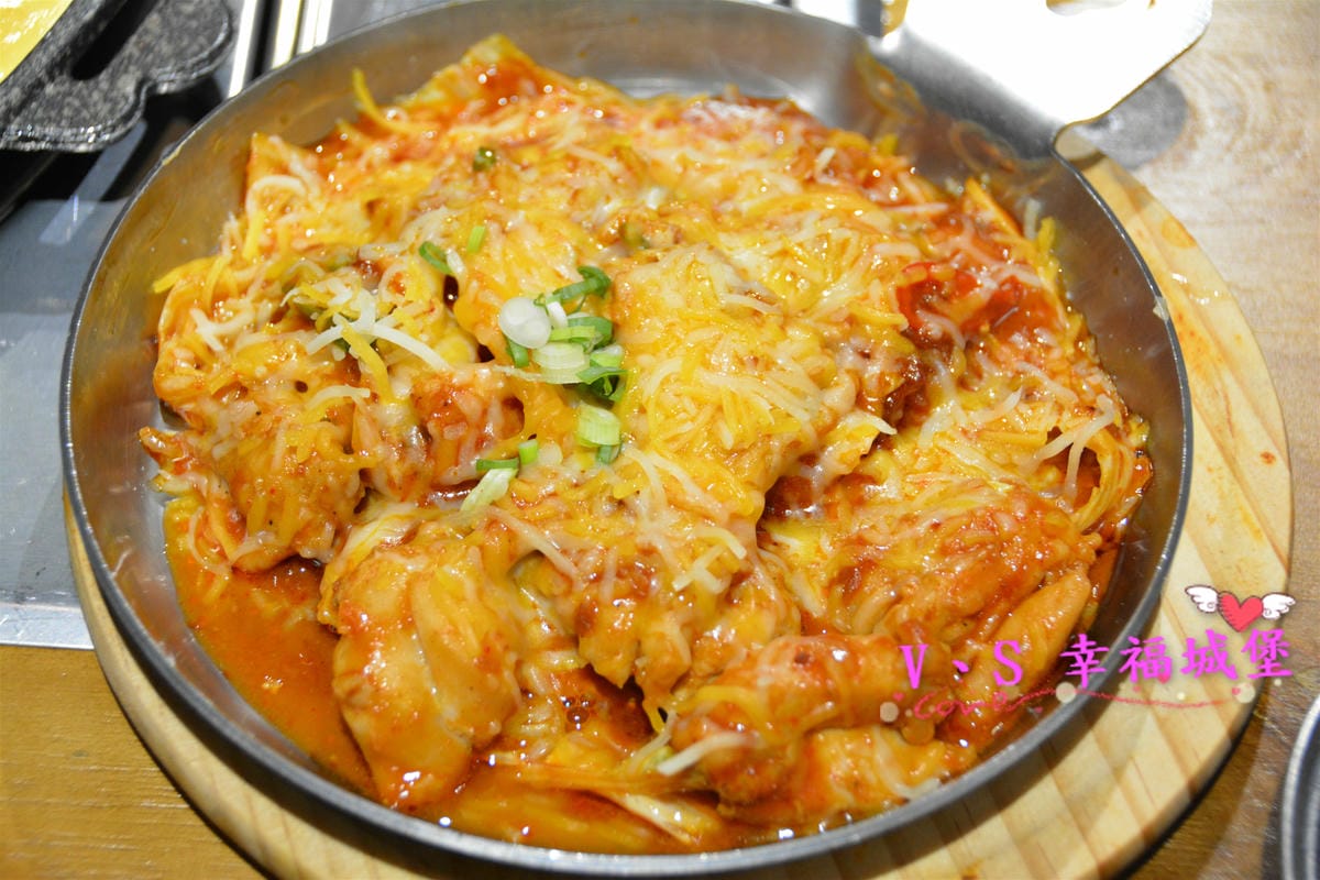 【新北美食】MANNA 만나 韓式烤肉專門店 美魔女韓國老闆娘,韓式烤肉、超棒海鮮湯麵,不用到韓國在板橋就可以吃到道地韓式料理 - 第24張圖 【新北美食】MANNA 만나 韓式烤肉專門店 美魔女韓國老闆娘,韓式烤肉、超棒海鮮湯麵,不用到韓國在板橋就可以吃到道地韓式料理