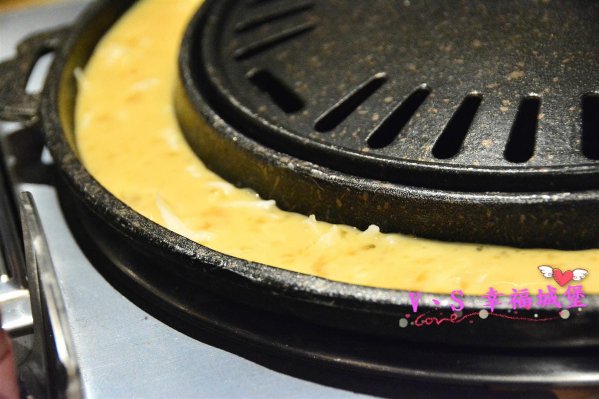 【新北美食】MANNA 만나 韓式烤肉專門店 美魔女韓國老闆娘,韓式烤肉、超棒海鮮湯麵,不用到韓國在板橋就可以吃到道地韓式料理 - 第22張圖 【新北美食】MANNA 만나 韓式烤肉專門店 美魔女韓國老闆娘,韓式烤肉、超棒海鮮湯麵,不用到韓國在板橋就可以吃到道地韓式料理