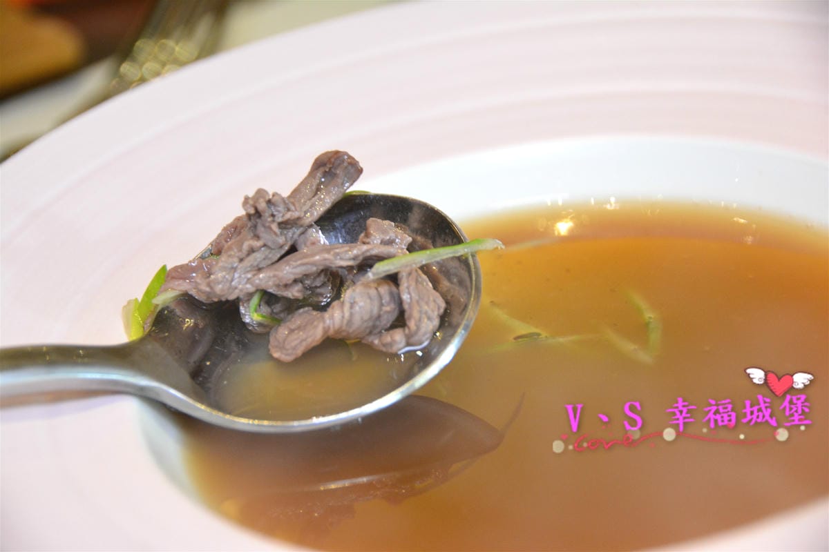 【台北美食】南京復興站 絢賞風尚鐵板燒 – 親民價格、高檔龍蝦鮑魚,再搭配精讚廚藝,美味得味蕾饗宴,讓你懷念久久(店名已更名) - 第29張圖 【台北美食】南京復興站 絢賞風尚鐵板燒 – 親民價格、高檔龍蝦鮑魚,再搭配精讚廚藝,美味得味蕾饗宴,讓你懷念久久(店名已更名)