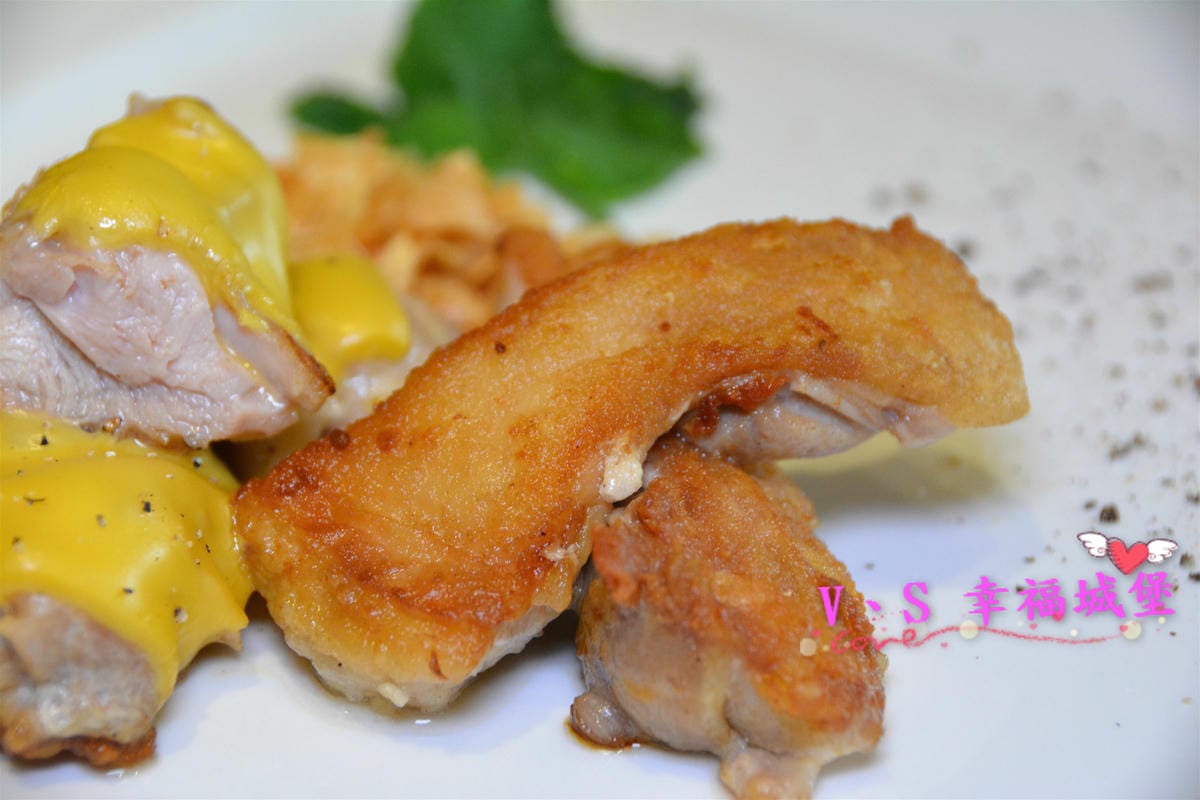 PIG_1852_meitu_15.jpg PIG_1852_meitu_15.jpg