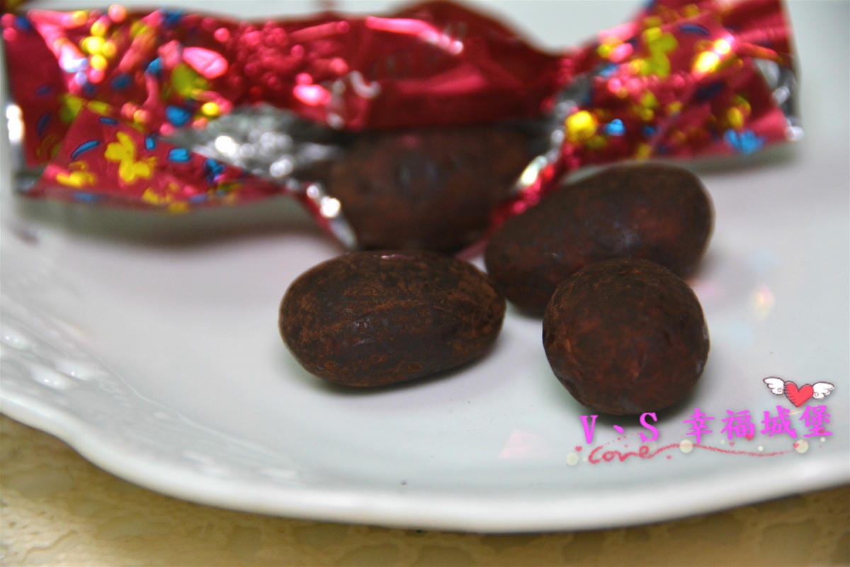 【日本團購美食】北海道杏仁巧克力/北海道提拉米蘇杏仁巧克力 讓我懷念的日本零食