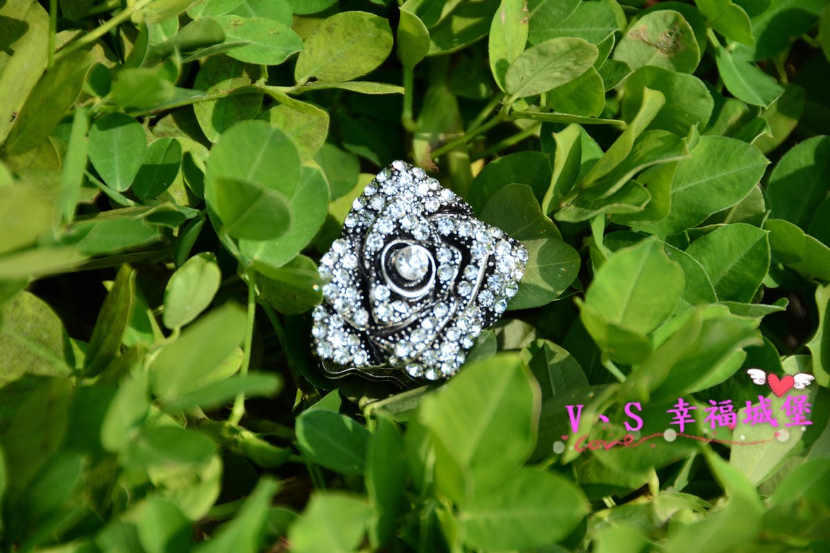 【飾品分享】美國原創品牌 M&F個性飾品 讓你穿出自信魅力,除了甜美風之外來個不一樣的自由率性風格 - 第12張圖 【飾品分享】美國原創品牌 M&F個性飾品 讓你穿出自信魅力,除了甜美風之外來個不一樣的自由率性風格