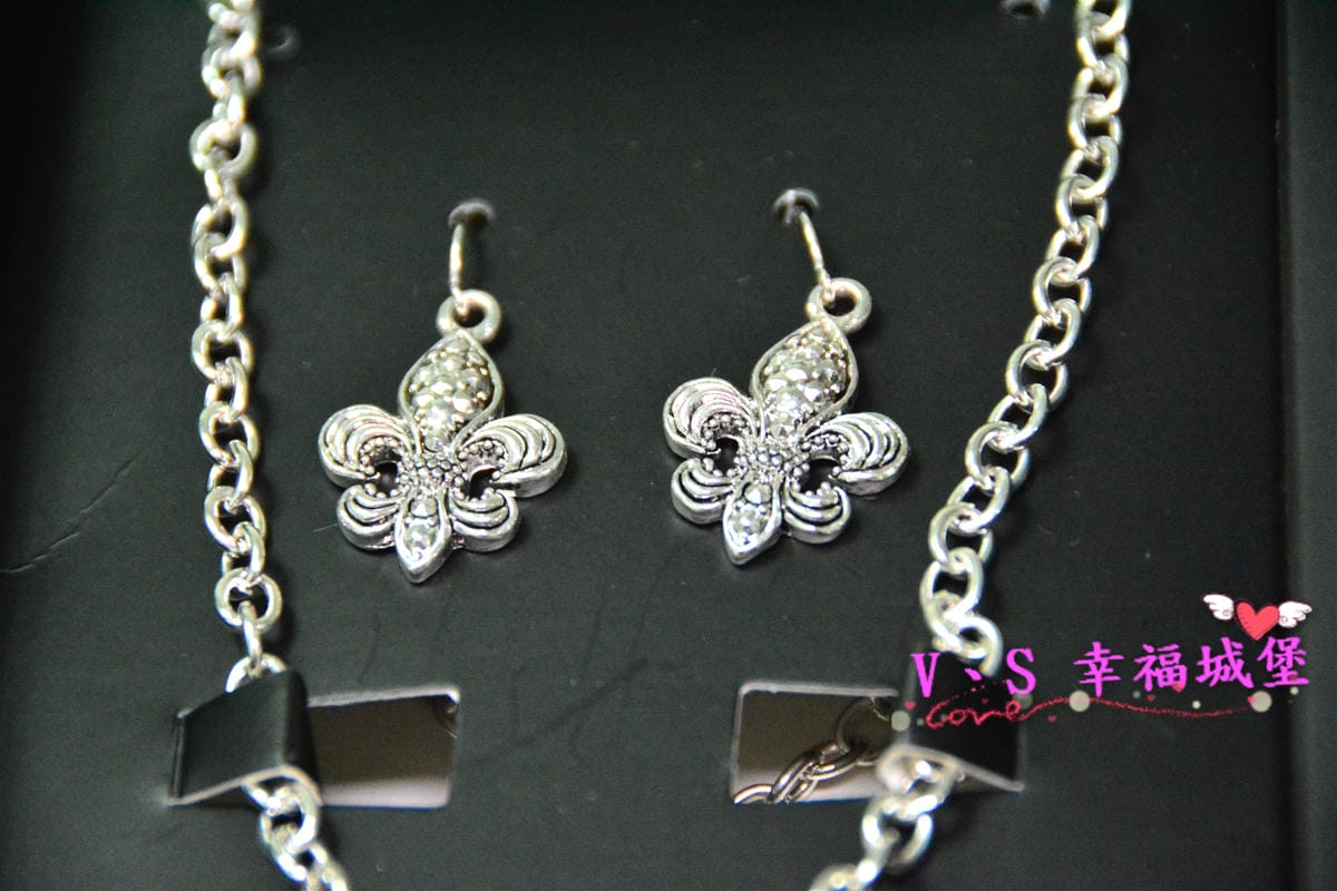 【飾品分享】美國原創品牌 M&F個性飾品 讓你穿出自信魅力,除了甜美風之外來個不一樣的自由率性風格 - 第23張圖 【飾品分享】美國原創品牌 M&F個性飾品 讓你穿出自信魅力,除了甜美風之外來個不一樣的自由率性風格