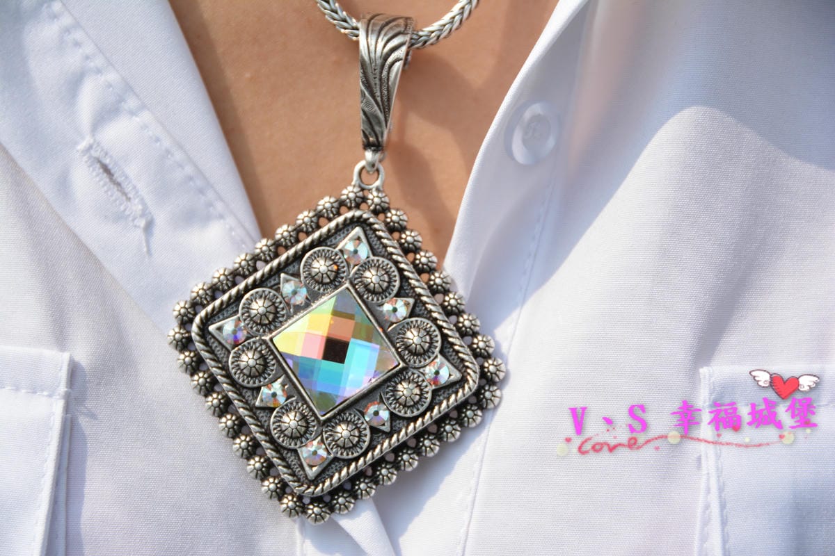 【飾品分享】美國原創品牌 M&F個性飾品 讓你穿出自信魅力,除了甜美風之外來個不一樣的自由率性風格 - 第16張圖 【飾品分享】美國原創品牌 M&F個性飾品 讓你穿出自信魅力,除了甜美風之外來個不一樣的自由率性風格