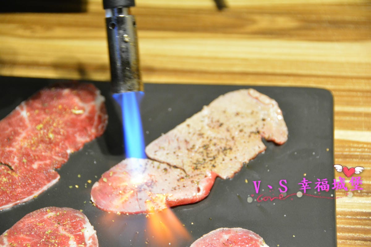 【新莊美食】 婧 Shabu 精緻火鍋.日式料理 低調隱身於新莊副都心社區低調新開店,精緻日式料理與高檔火鍋,還有令人驚豔的炙烤薄燒嫩牛腰 - 第29張圖 【新莊美食】 婧 Shabu 精緻火鍋.日式料理 低調隱身於新莊副都心社區低調新開店,精緻日式料理與高檔火鍋,還有令人驚豔的炙烤薄燒嫩牛腰