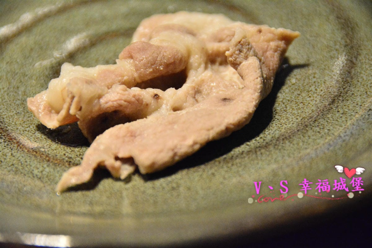 【新莊美食】 婧 Shabu 精緻火鍋.日式料理 低調隱身於新莊副都心社區低調新開店,精緻日式料理與高檔火鍋,還有令人驚豔的炙烤薄燒嫩牛腰 - 第27張圖 【新莊美食】 婧 Shabu 精緻火鍋.日式料理 低調隱身於新莊副都心社區低調新開店,精緻日式料理與高檔火鍋,還有令人驚豔的炙烤薄燒嫩牛腰