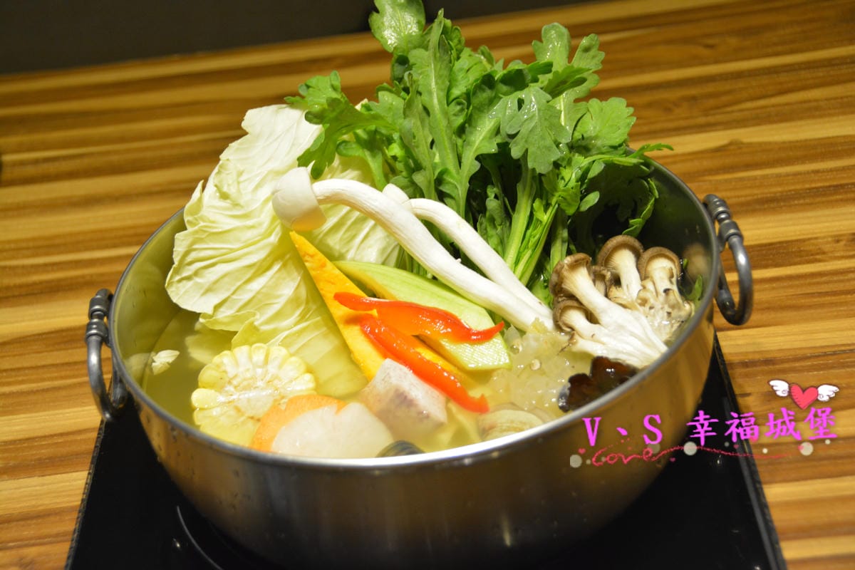 【新莊美食】 婧 Shabu 精緻火鍋.日式料理 低調隱身於新莊副都心社區低調新開店,精緻日式料理與高檔火鍋,還有令人驚豔的炙烤薄燒嫩牛腰 - 第18張圖 【新莊美食】 婧 Shabu 精緻火鍋.日式料理 低調隱身於新莊副都心社區低調新開店,精緻日式料理與高檔火鍋,還有令人驚豔的炙烤薄燒嫩牛腰