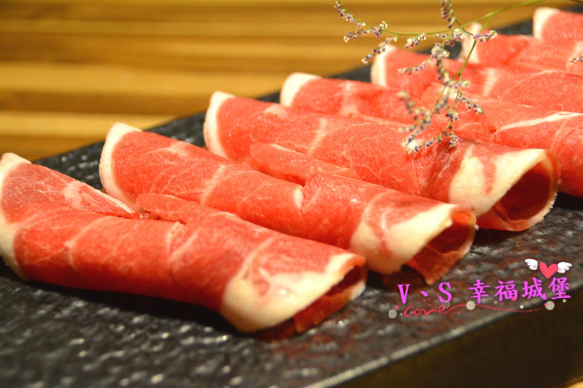 【新莊美食】 婧 Shabu 精緻火鍋.日式料理 低調隱身於新莊副都心社區低調新開店,精緻日式料理與高檔火鍋,還有令人驚豔的炙烤薄燒嫩牛腰 - 第28張圖 【新莊美食】 婧 Shabu 精緻火鍋.日式料理 低調隱身於新莊副都心社區低調新開店,精緻日式料理與高檔火鍋,還有令人驚豔的炙烤薄燒嫩牛腰