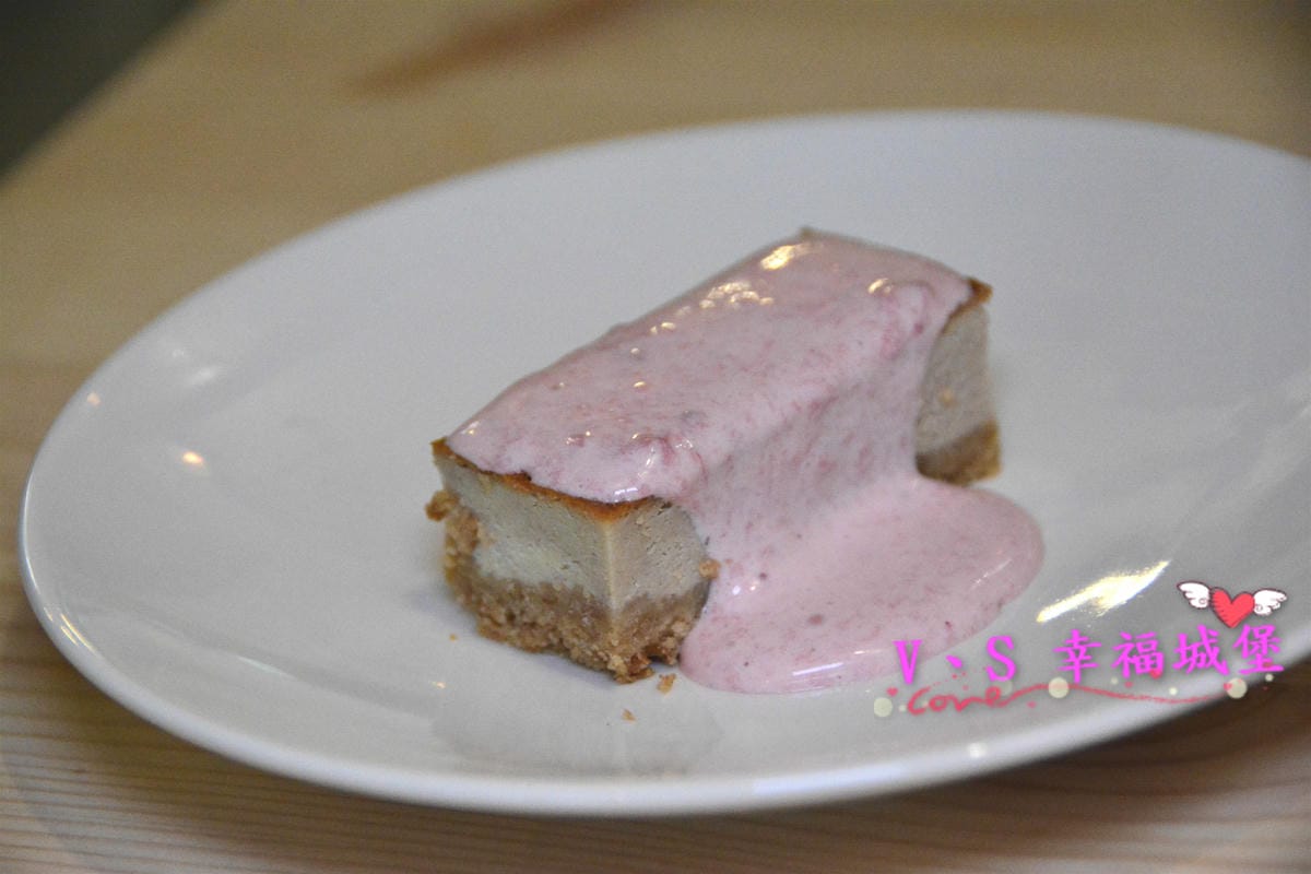 【台北美食】Fancy pizzeria 西門巷弄中的羅馬式薄餅披薩,不用坐飛機也可以吃到道地美味