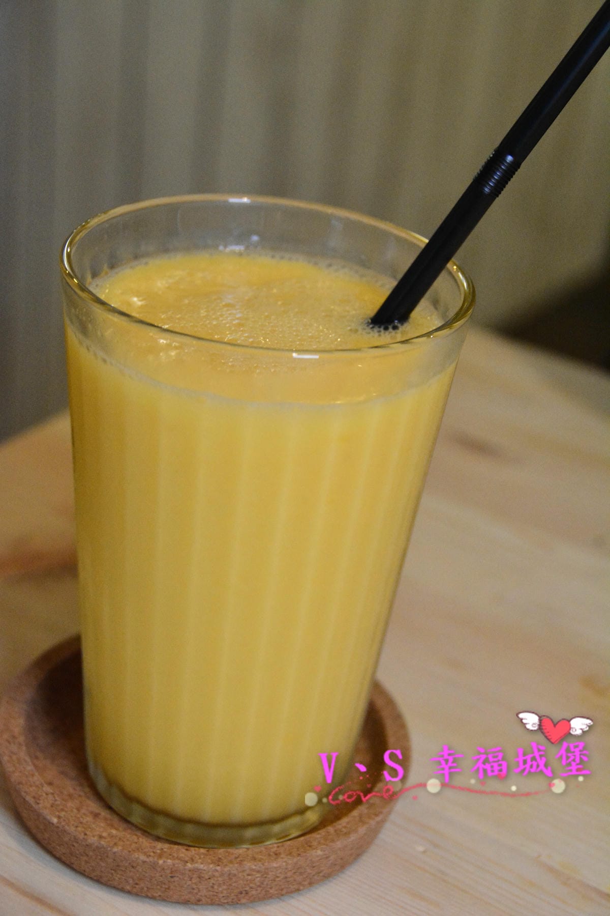 【台北美食】Fancy pizzeria 西門巷弄中的羅馬式薄餅披薩,不用坐飛機也可以吃到道地美味