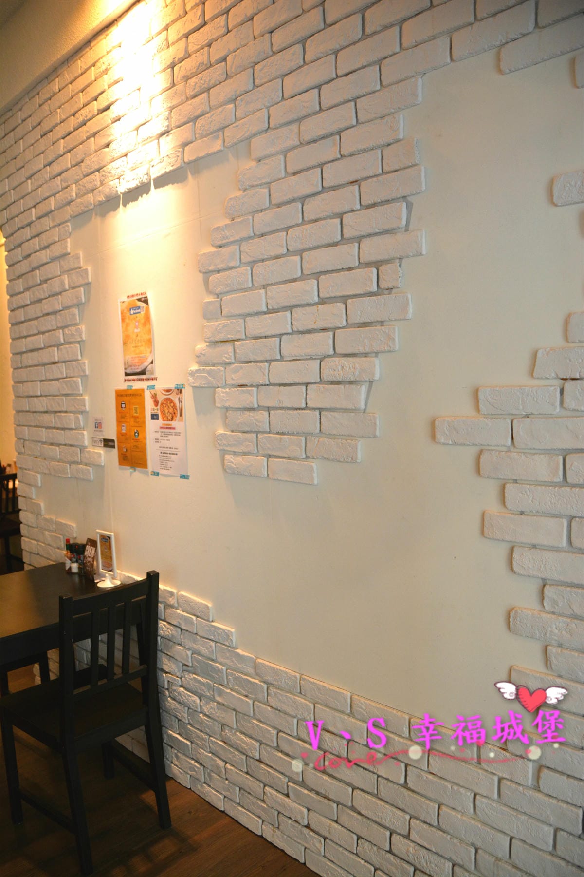 【台北美食】Fancy pizzeria 西門巷弄中的羅馬式薄餅披薩,不用坐飛機也可以吃到道地美味