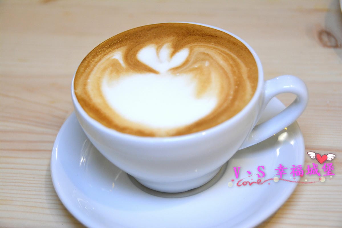 【台北美食】Fancy pizzeria 西門巷弄中的羅馬式薄餅披薩,不用坐飛機也可以吃到道地美味