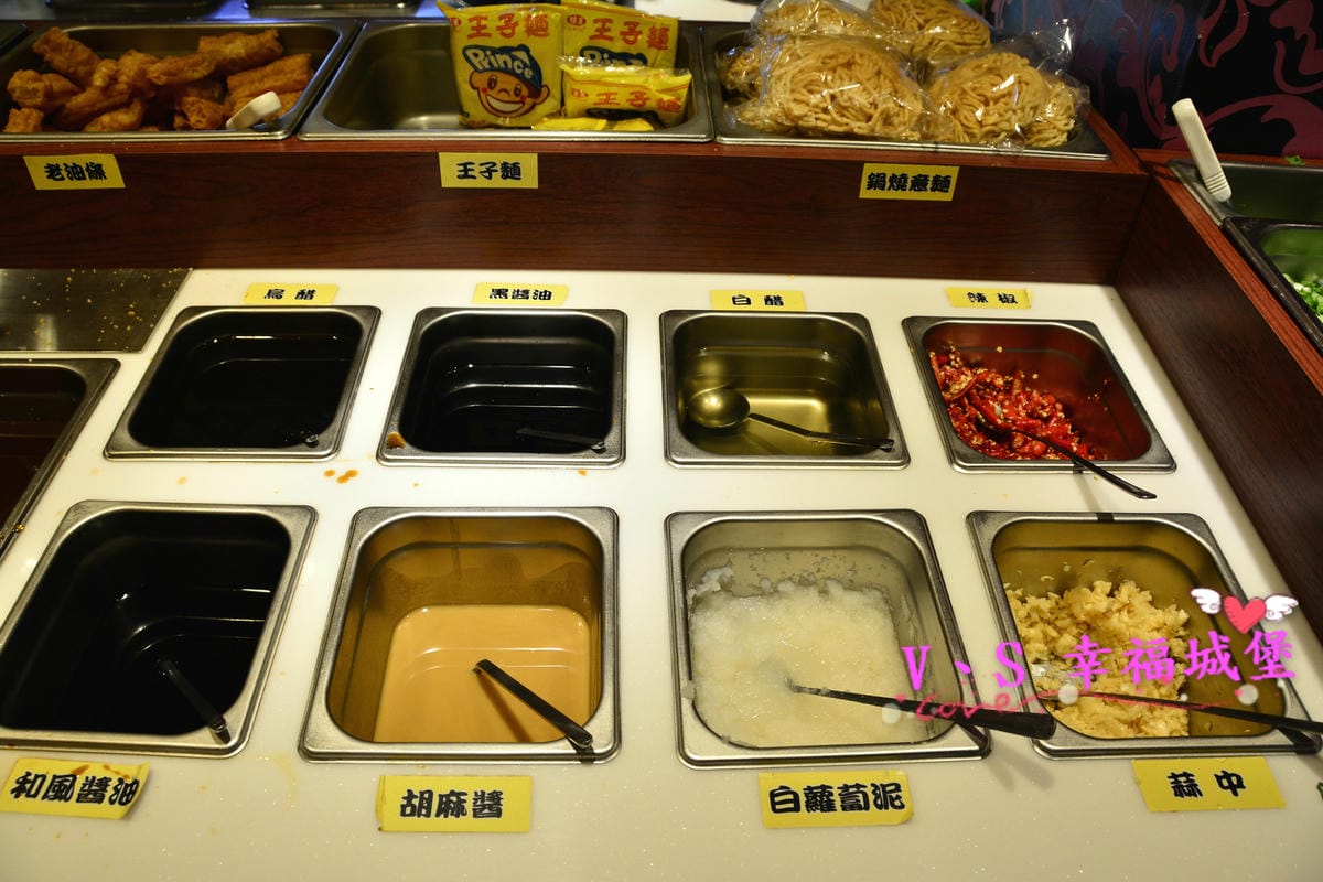 【新北美食】板橋麻辣鍋吃到飽 魔椒頂級鴛鴦鍋 三點蟹、安格斯黑牛、草蝦任你吃,生啤酒、COLD STONE隨你吃,在這冷冷的天不可不吃的高CP值鍋物(已歇業) - 第14張圖 【新北美食】板橋麻辣鍋吃到飽 魔椒頂級鴛鴦鍋 三點蟹、安