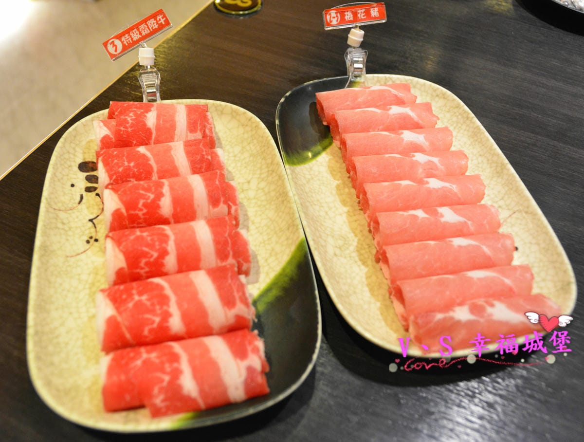 【新北美食】板橋麻辣鍋吃到飽 魔椒頂級鴛鴦鍋 三點蟹、安格斯黑牛、草蝦任你吃,生啤酒、COLD STONE隨你吃,在這冷冷的天不可不吃的高CP值鍋物(已歇業) - 第29張圖 【新北美食】板橋麻辣鍋吃到飽 魔椒頂級鴛鴦鍋 三點蟹、安