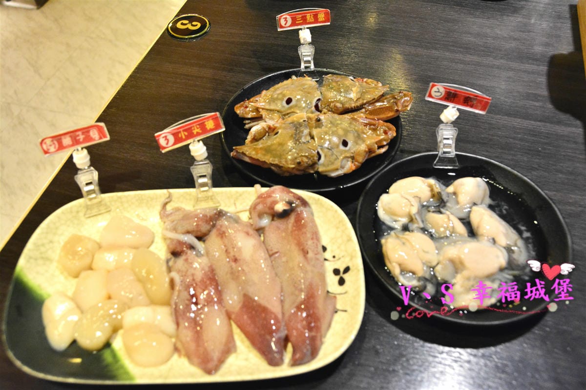 【新北美食】板橋麻辣鍋吃到飽 魔椒頂級鴛鴦鍋 三點蟹、安格斯黑牛、草蝦任你吃,生啤酒、COLD STONE隨你吃,在這冷冷的天不可不吃的高CP值鍋物(已歇業) - 第30張圖 【新北美食】板橋麻辣鍋吃到飽 魔椒頂級鴛鴦鍋 三點蟹、安