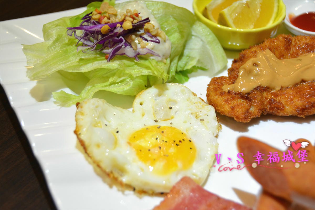 【台北美食】捷運大橋頭站 LUCKY FOOT 可愛兔子