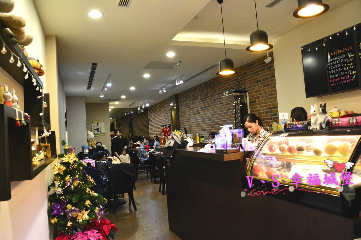 【台北美食】捷運大橋頭站 LUCKY FOOT 可愛兔子