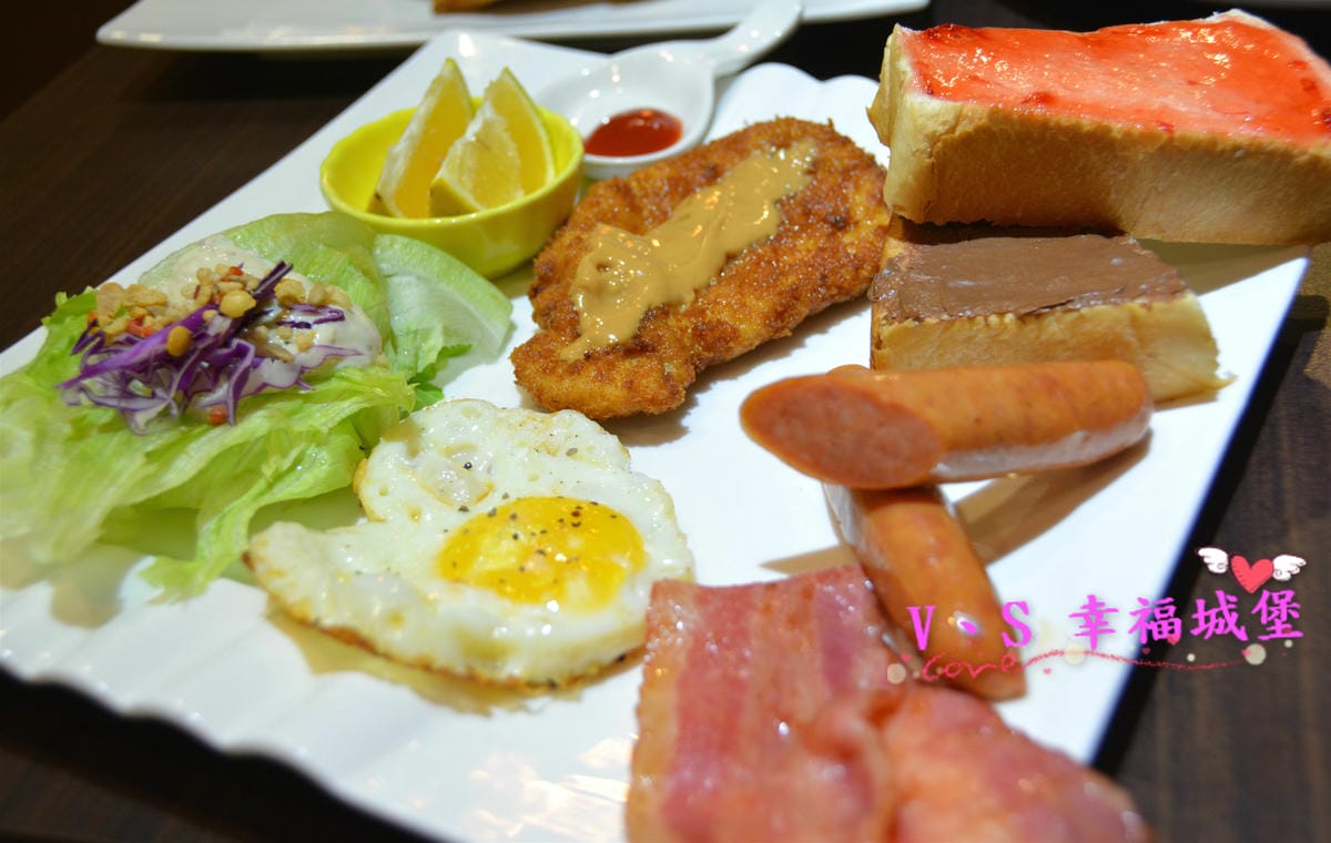 【台北美食】捷運大橋頭站 LUCKY FOOT 可愛兔子