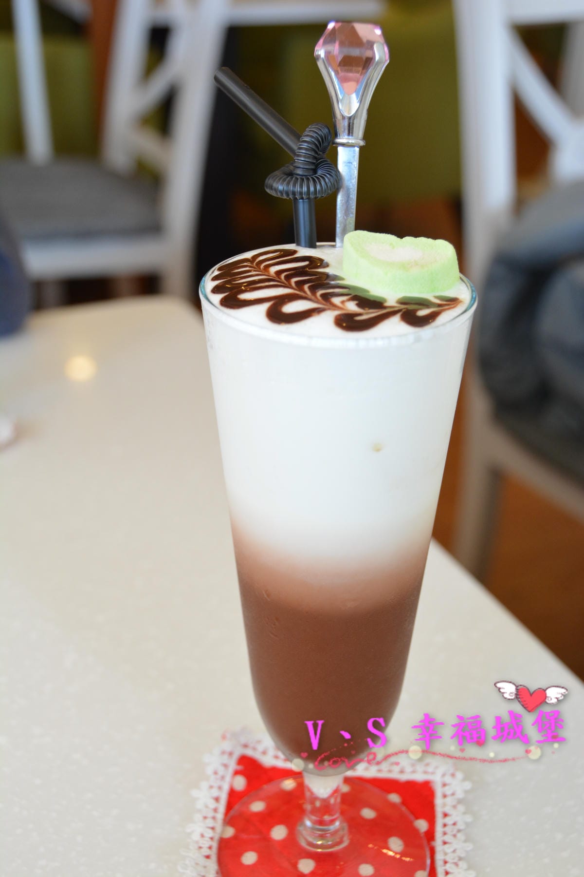 【板橋美食】捷運新埔站 Oyami cafe 想跟姊妹一同身在夢幻城堡裡,享受義式下午茶時光,鬆餅、義大利麵…眾多餐點滿足你的嘴巴(已歇業,西門町還有分店) - 第45張圖 【板橋美食】捷運新埔站 Oyami cafe 想跟姊妹一