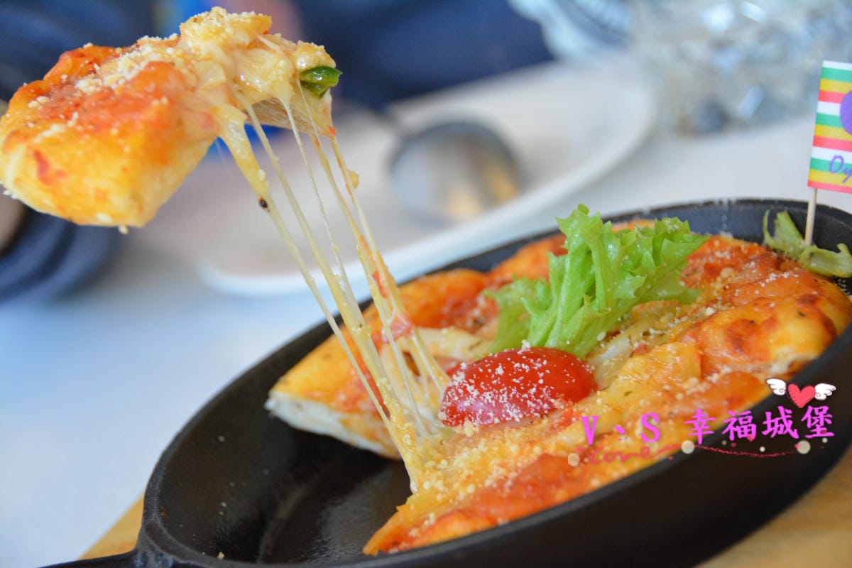 【板橋美食】捷運新埔站 Oyami cafe 想跟姊妹一同身在夢幻城堡裡,享受義式下午茶時光,鬆餅、義大利麵…眾多餐點滿足你的嘴巴(已歇業,西門町還有分店) - 第27張圖 【板橋美食】捷運新埔站 Oyami cafe 想跟姊妹一