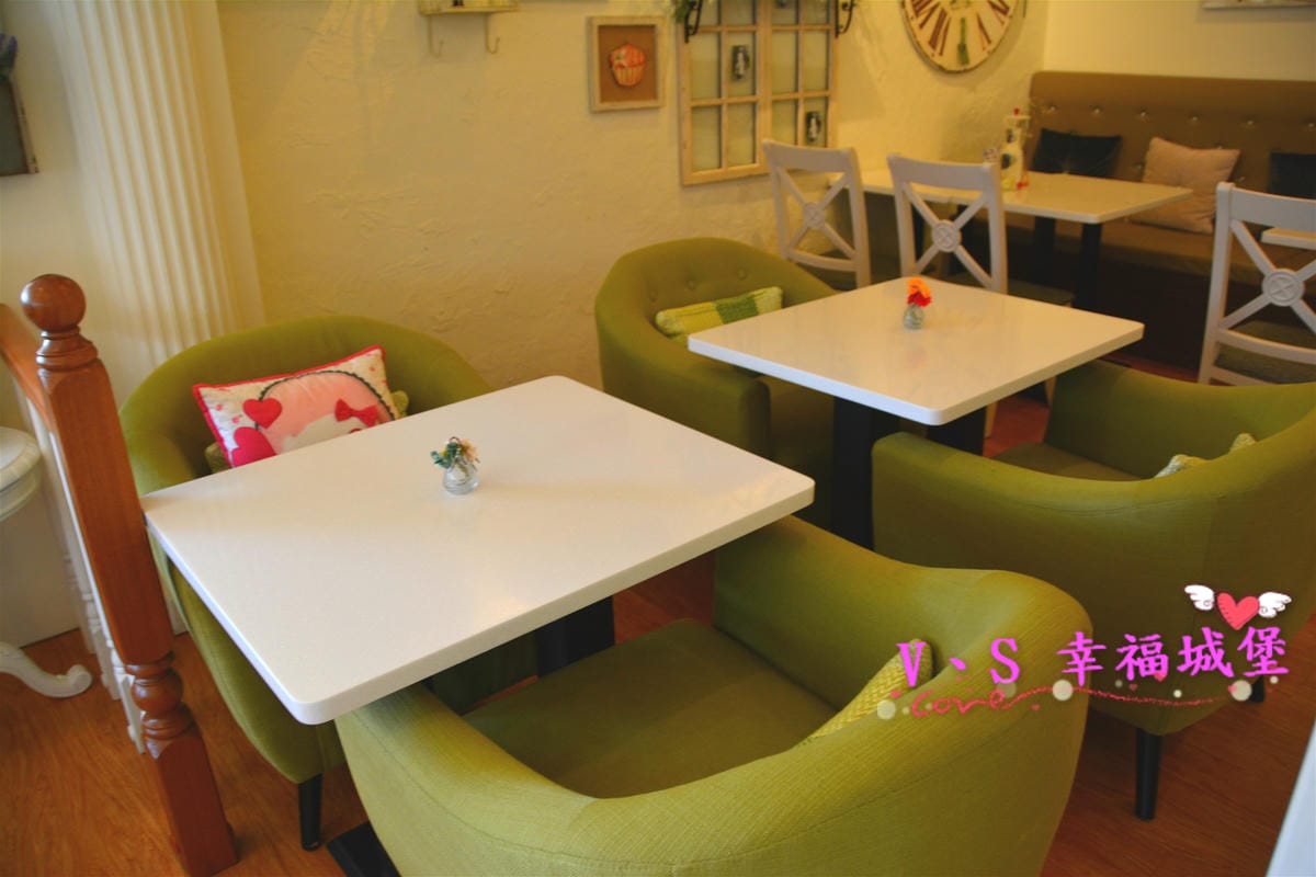 【板橋美食】捷運新埔站 Oyami cafe 想跟姊妹一同身在夢幻城堡裡,享受義式下午茶時光,鬆餅、義大利麵…眾多餐點滿足你的嘴巴(已歇業,西門町還有分店) - 第6張圖 【板橋美食】捷運新埔站 Oyami cafe 想跟姊妹一