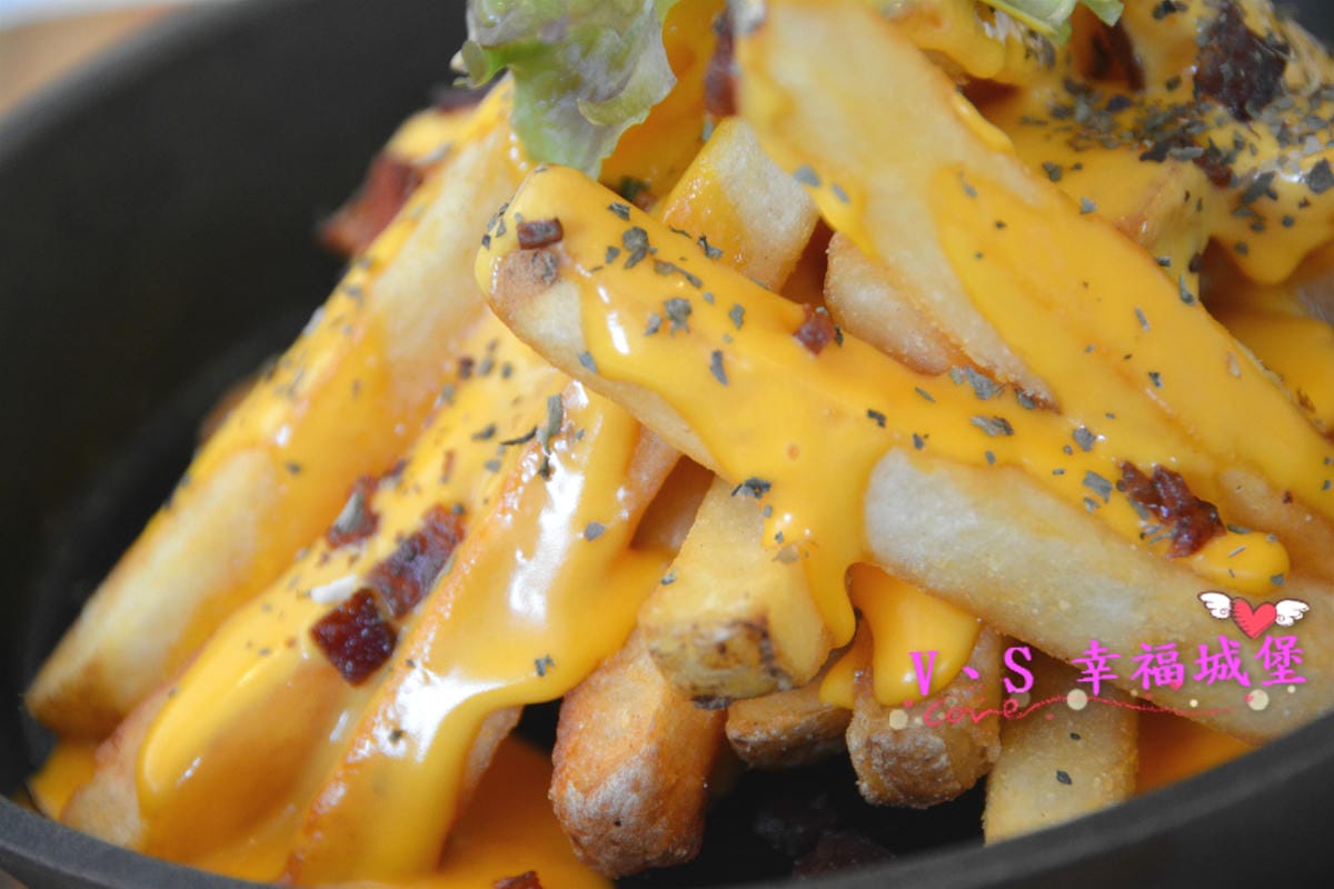 【板橋美食】捷運新埔站 Oyami cafe 想跟姊妹一同身在夢幻城堡裡,享受義式下午茶時光,鬆餅、義大利麵…眾多餐點滿足你的嘴巴(已歇業,西門町還有分店) - 第22張圖 【板橋美食】捷運新埔站 Oyami cafe 想跟姊妹一