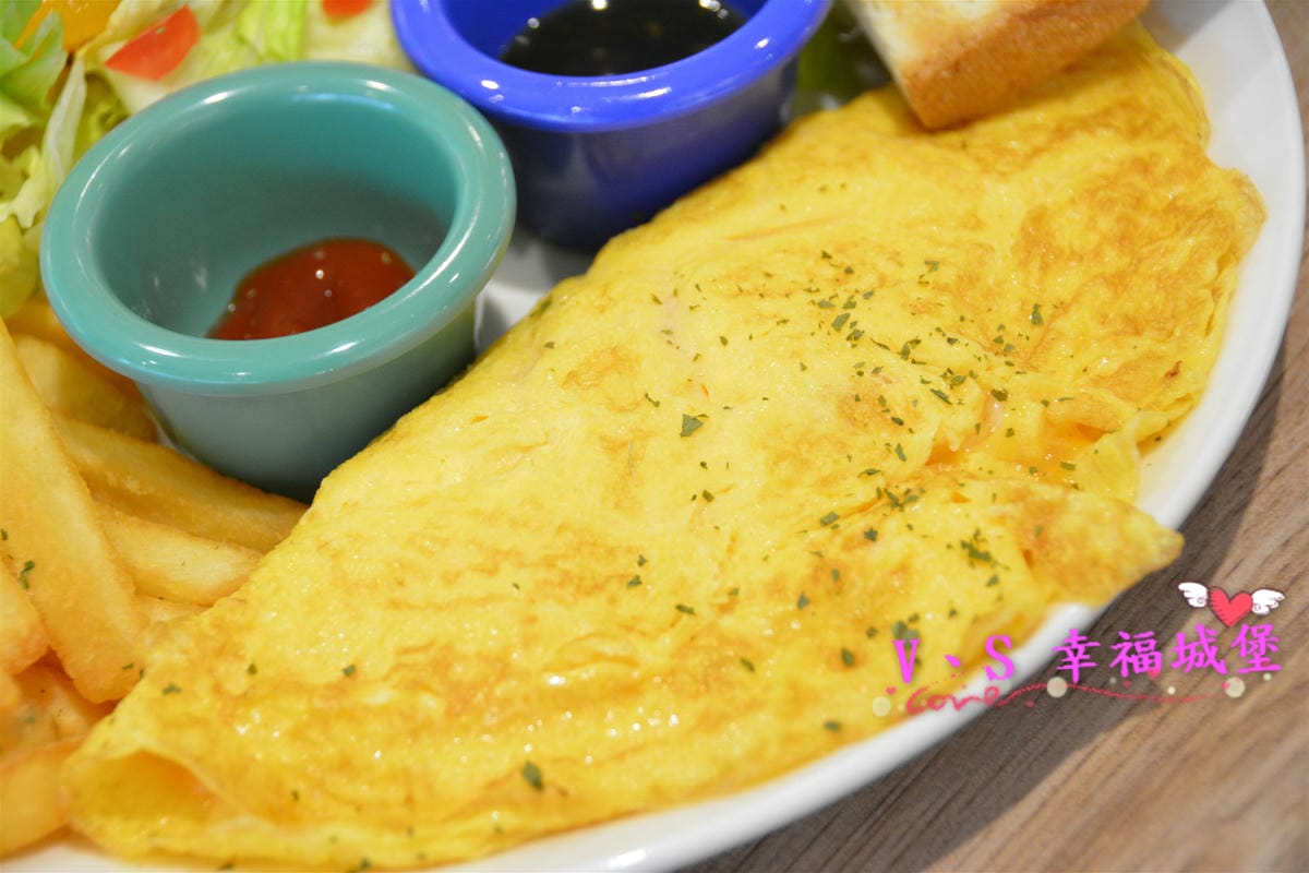 【新北美食】豐實Cafe & Brunch 低調隱身於新莊高中對面巷弄中,用料實在、餐點多元的美味早午餐