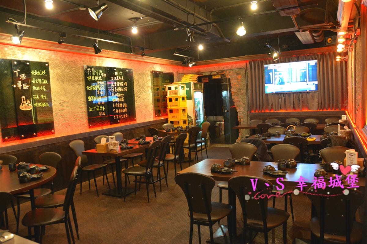 【捷運中山國中站美食】伙房 台日私藏料理 結合川菜、燒烤、日式、鍋物、私房創意料理,一次滿足你多種享受,滿800就可用一元選一道菜喔!快約好友、姐妹淘來一趟美食之旅吧